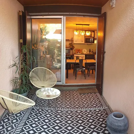 Maisonnette Dans La Pinede